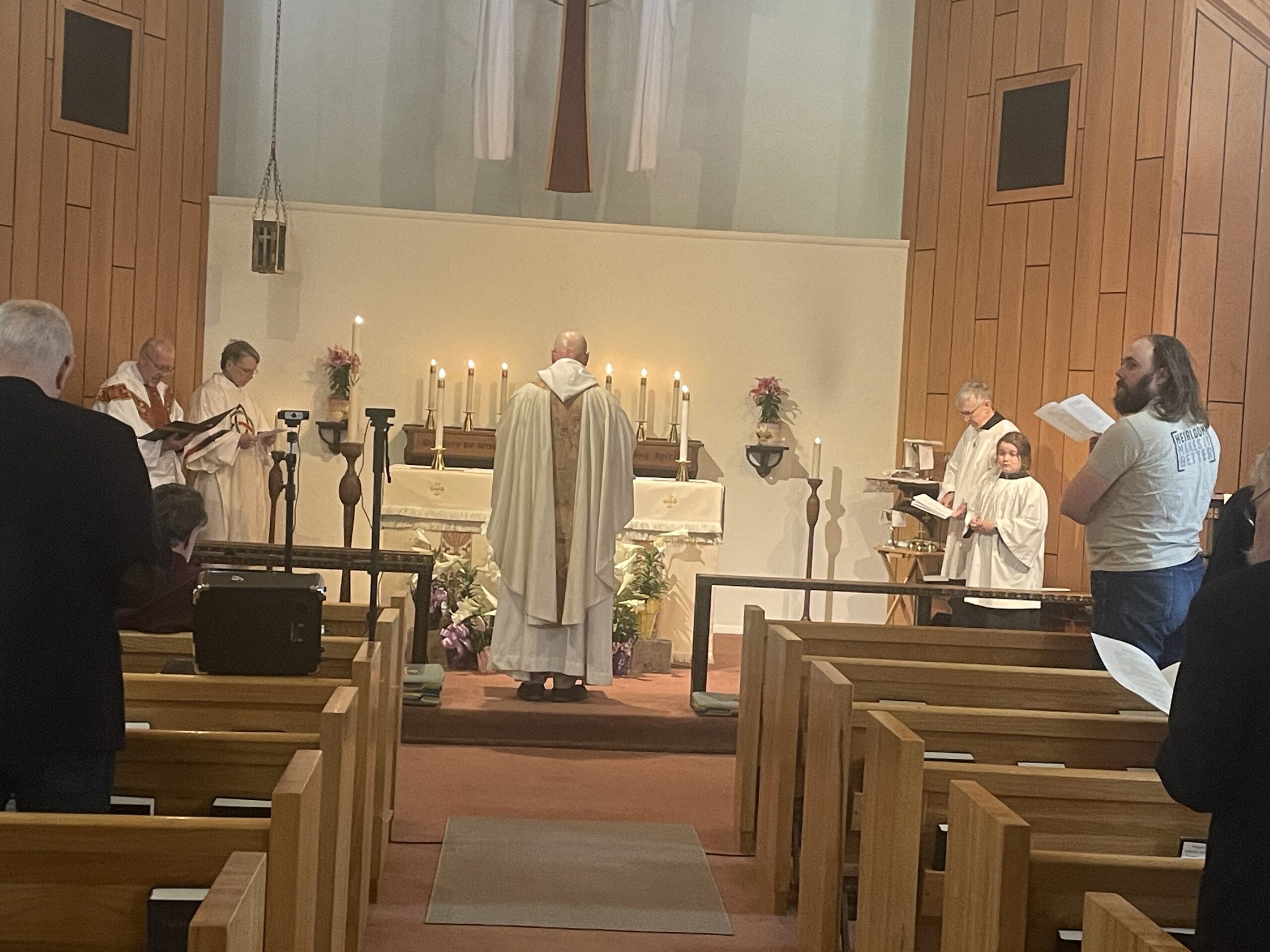 Welcome! Image of Easter Service